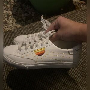 Woleis sunny day sneakers